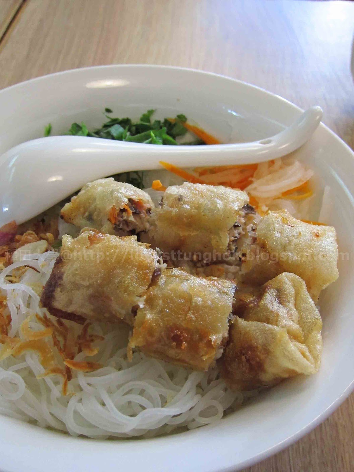 稻田大學‧吃喝玩樂系: 蘇 Viet @ Bún Chả Việtnamese