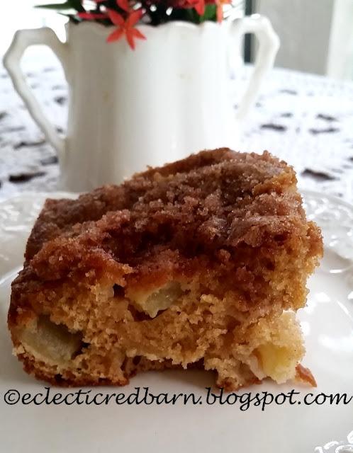 Eclectic Red Barn: Apple Cake