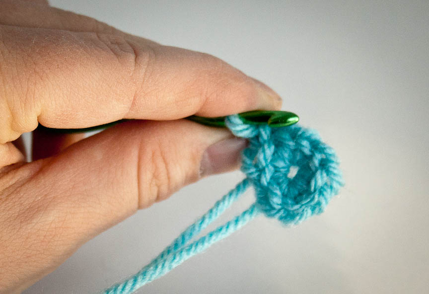 Knit Nat How To Crochet A Simple Flower knit-nat-how-to-crochet-a-simple-flower