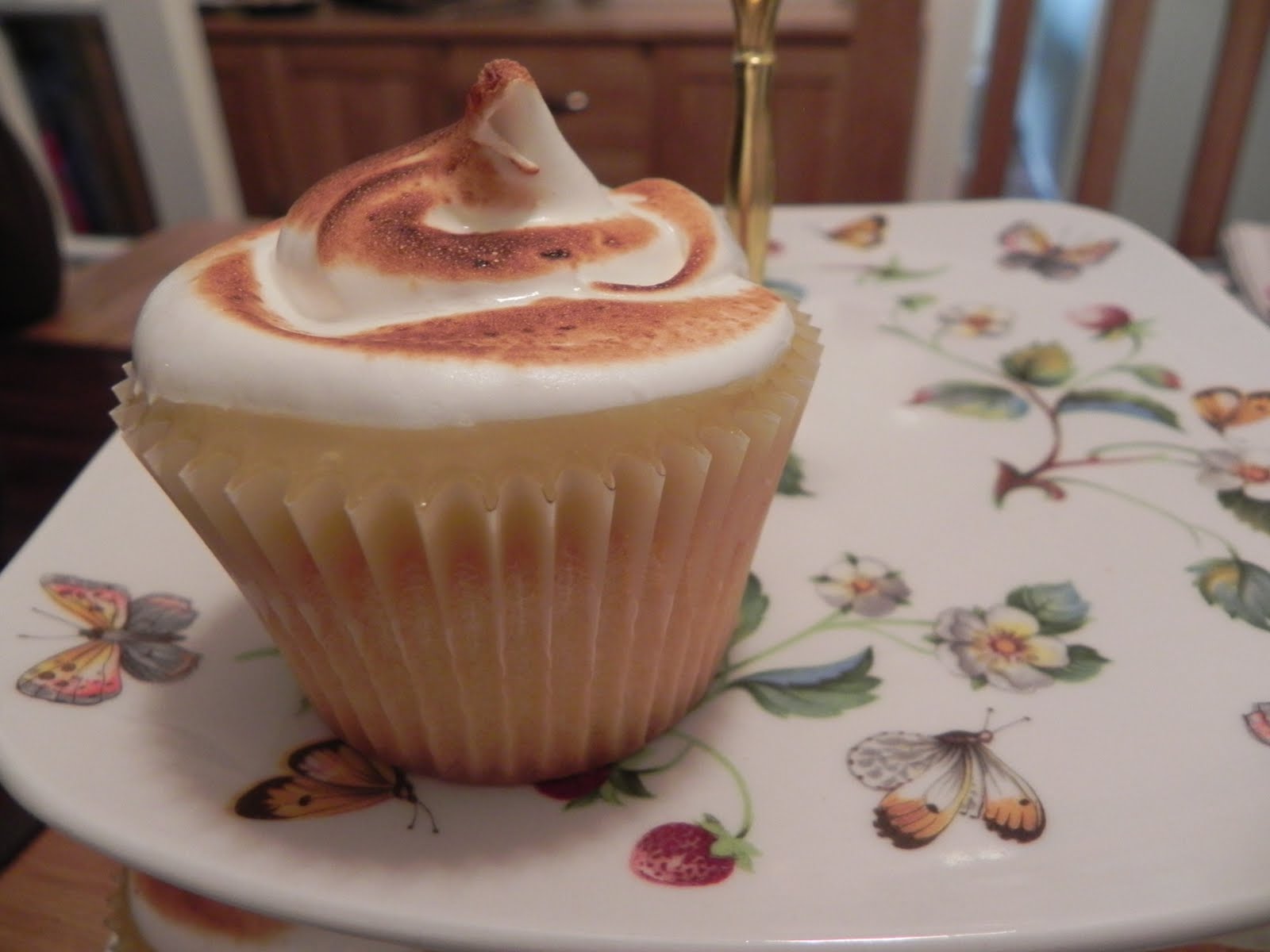 Marymade Lemon Meringue Cup Cakes
