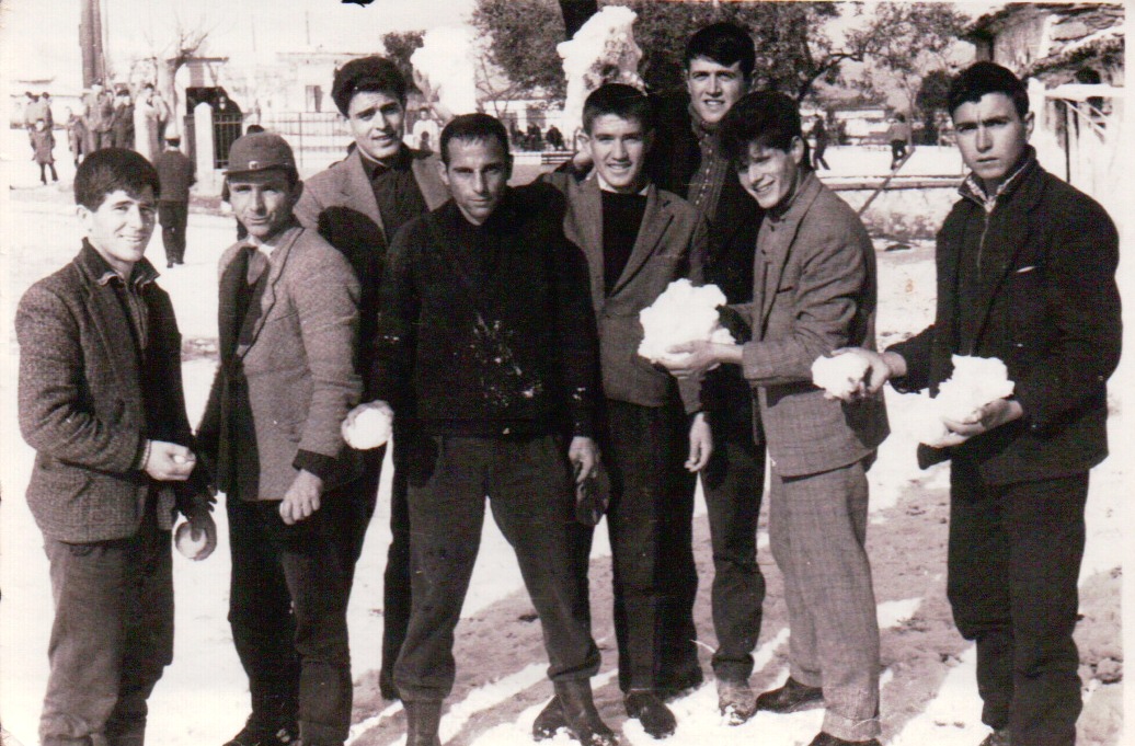 Μακρυχώρι Λάρισας Χρήστος Αστ. Σαΐτης ΣΚΗΝΕΣ ΑΠΟ ΤΗΝ ΠΛΑΤΕΙΑ ΤΟΥ