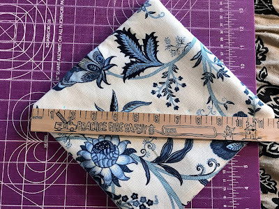 Straddling the Gap: Sew Practical - Quilted Glasses Case