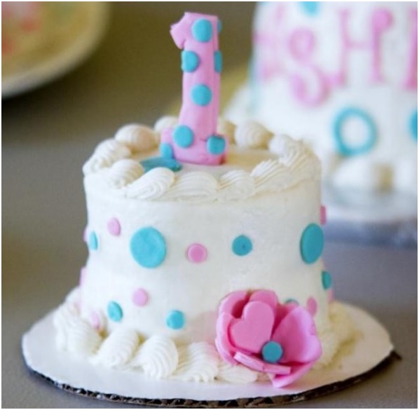 bebek doğum günü pastası