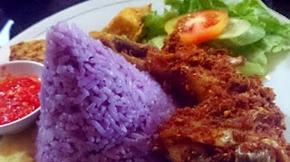 https://masaksiana.blogspot.com - Cara Memasak Nasi Uduk Ungu Khas Sukabumi Yang Enak Dan Gurih, resep nasi uduk ungu khas sukabumi yang nikmat, cara membuat nasi uduk ungu khas sukabumi yang lezat