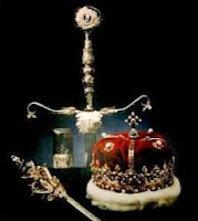Image of sword, scepter and crown of Scotland.