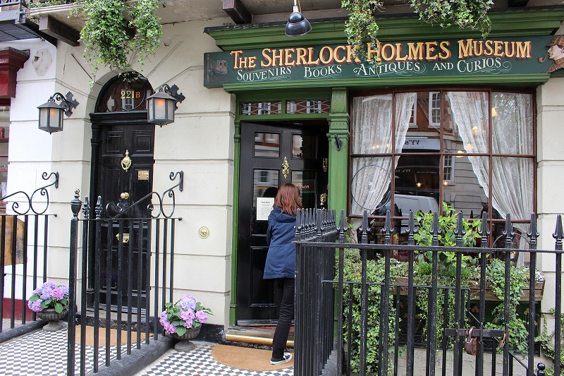 ロンドンの旅を楽しむ シャーロック ホームズ博物館 Sherlock Holmes Museum 勝手に写真館です