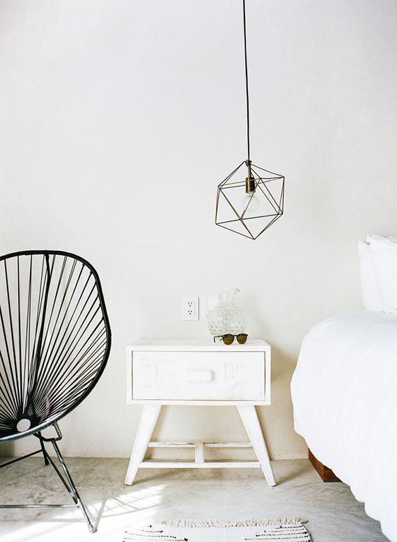 White bedroom to make you dream | Image via Jared Chambers
