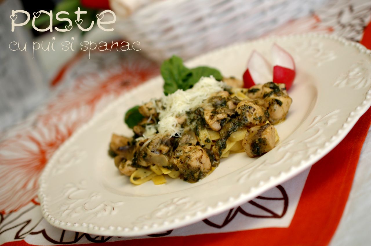 Paste cu spanac si pui