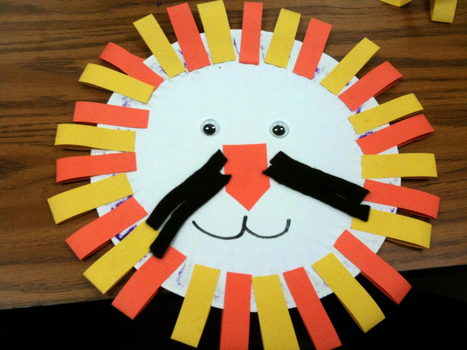 Lion craft with paper plate | Helen's Art and Crafts
