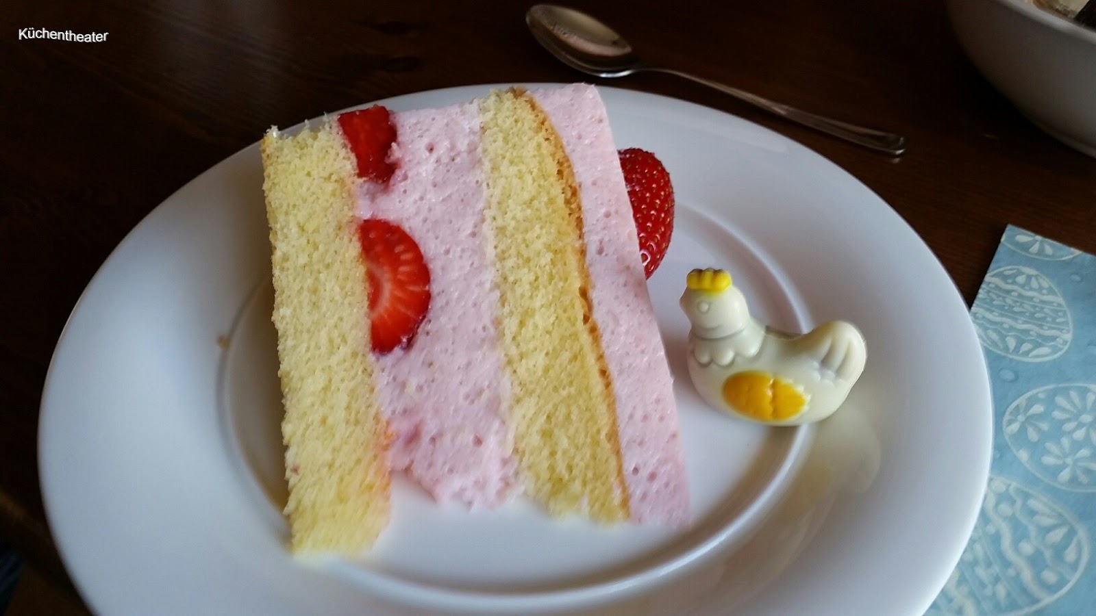 Küchentheater: Buttermilch-Erdbeer-Torte