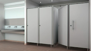 harga partisi toilet cubicle