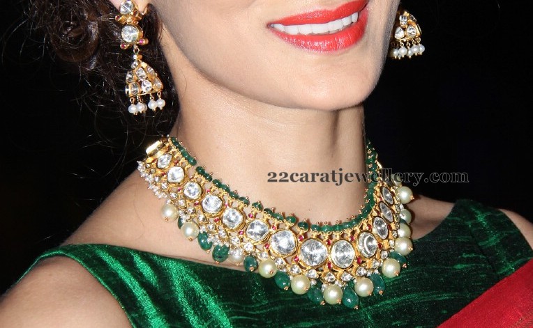 Shilpa Reddy Kundan Emerald Choker - Jewellery Designs