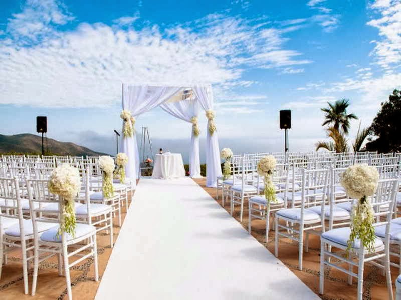 http://divinedesignplanning.com.au/beach-wedding/