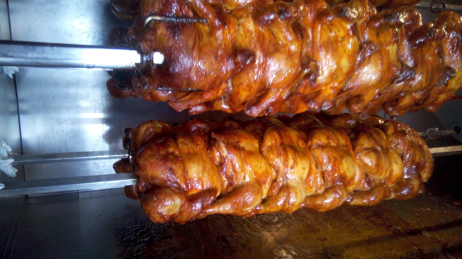 En Uruapan Pollos Rostizados para todos