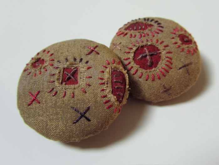 The Silly BooDilly: Embroidered Rocks???