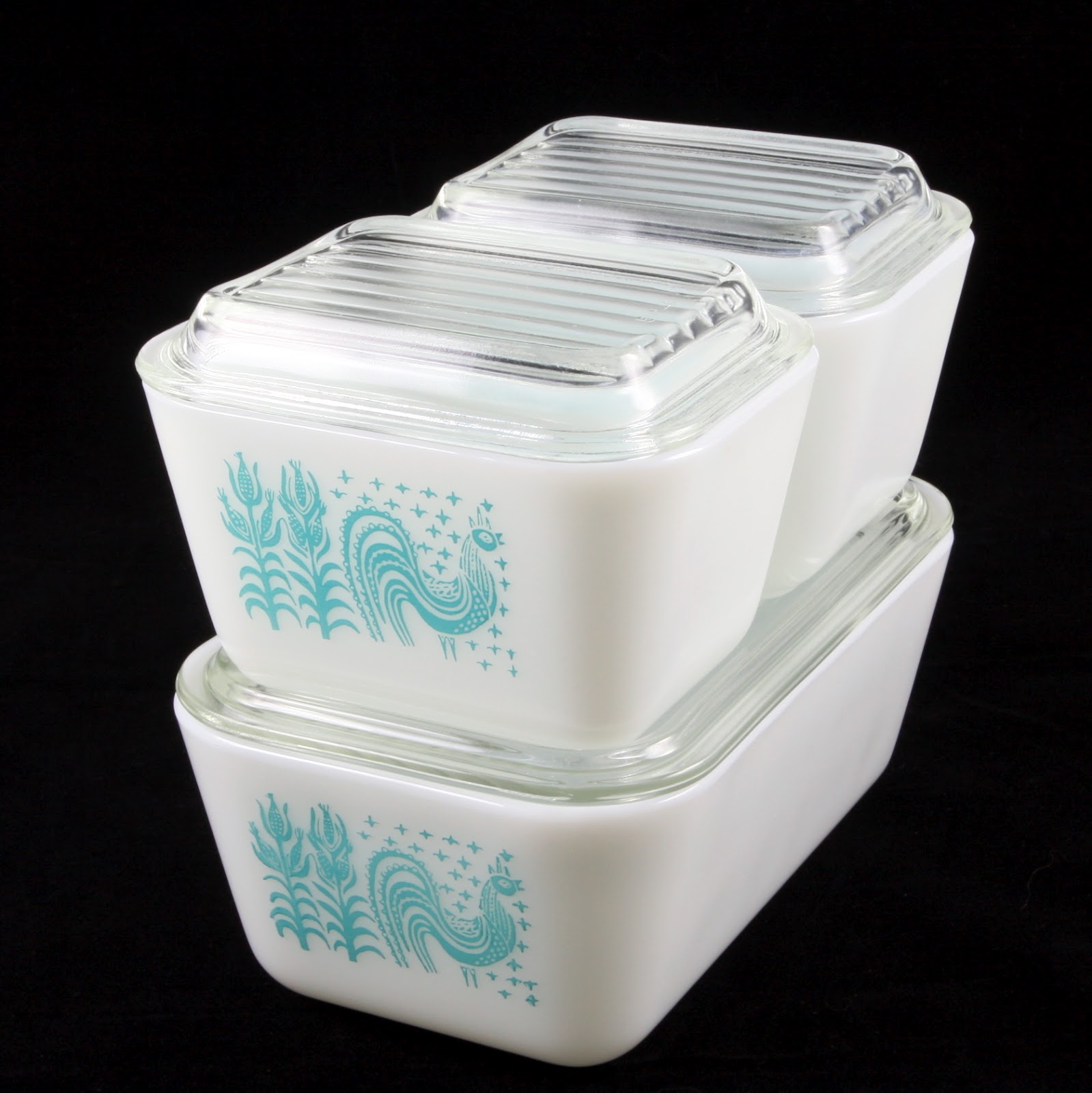 Charmings Collectibles Vintage Pyrex