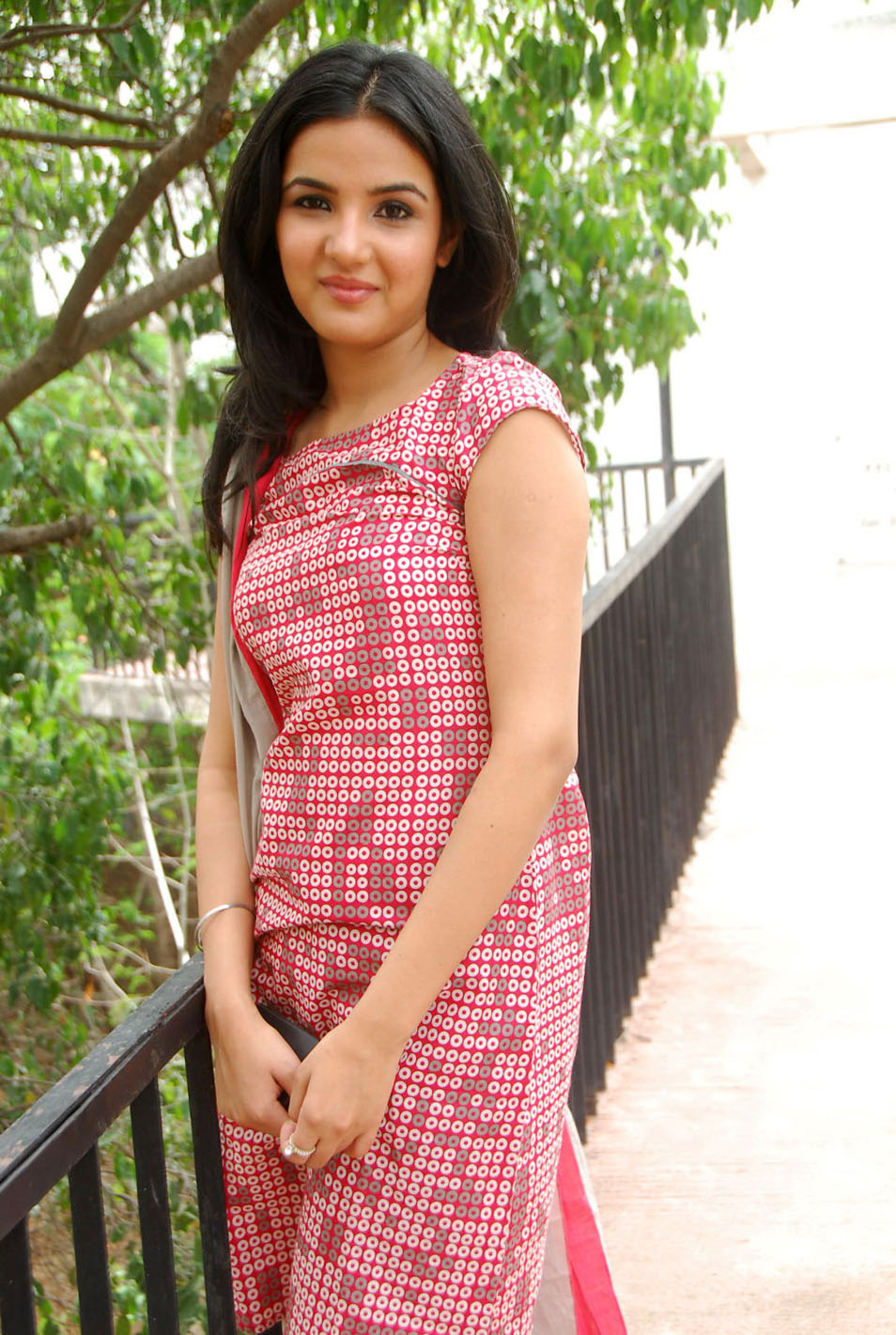 Tollywood Movie Details,Movie stills,actress hot spicy photos,interview