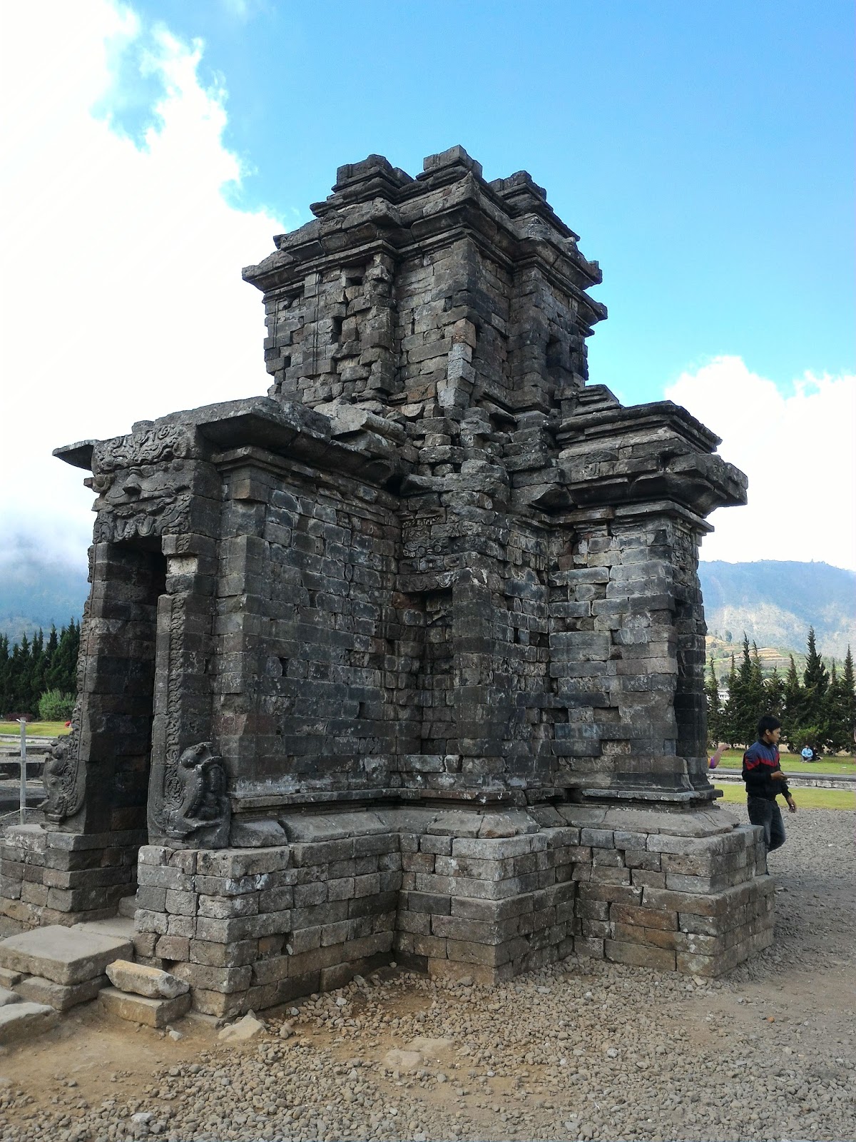 Candi Sembadra Dieng | Sebuah Catatan Petualangan