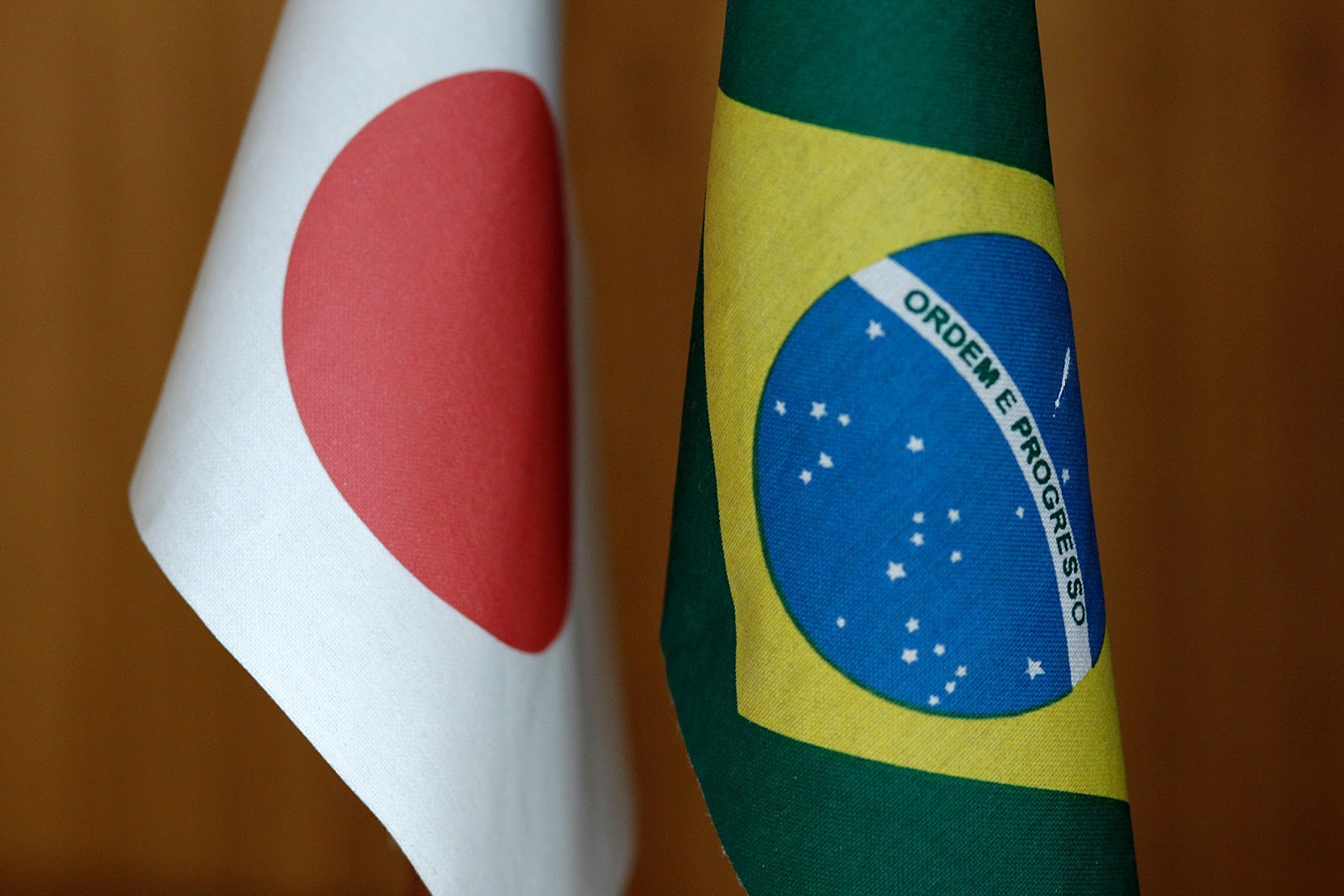 PONTO DE VISTA NA REDE Brasil X Japão Quem joga melhor?