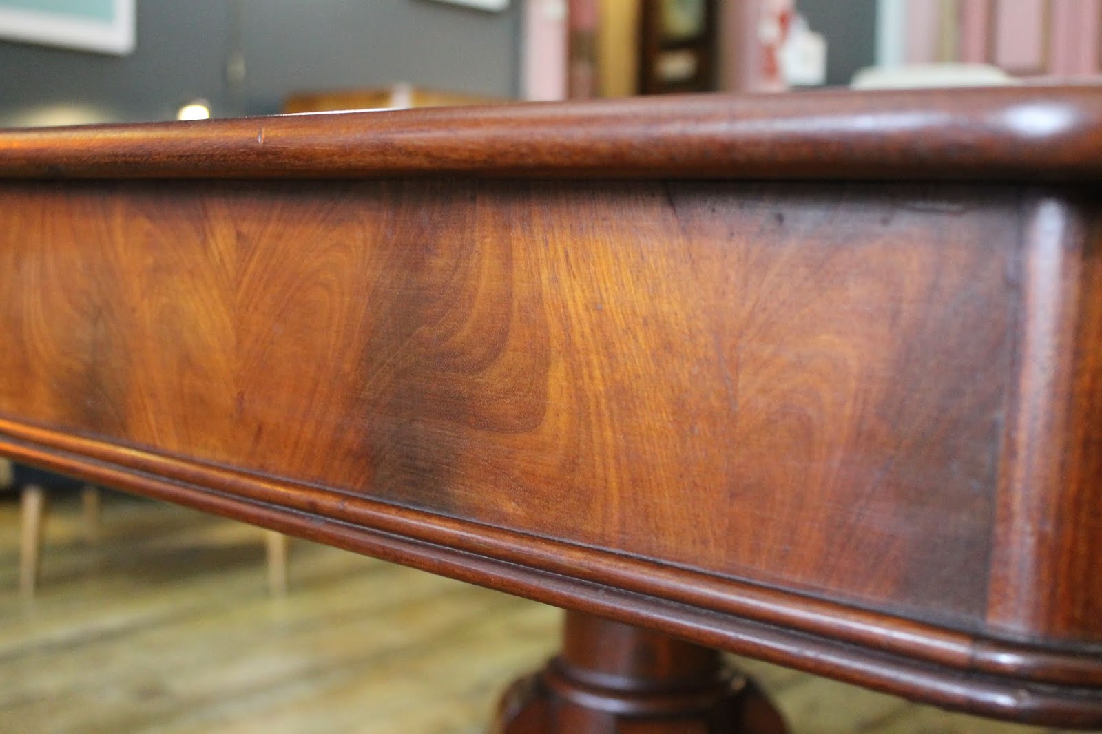 Vá de Retro: MESA ESTILO REGÊNCIA