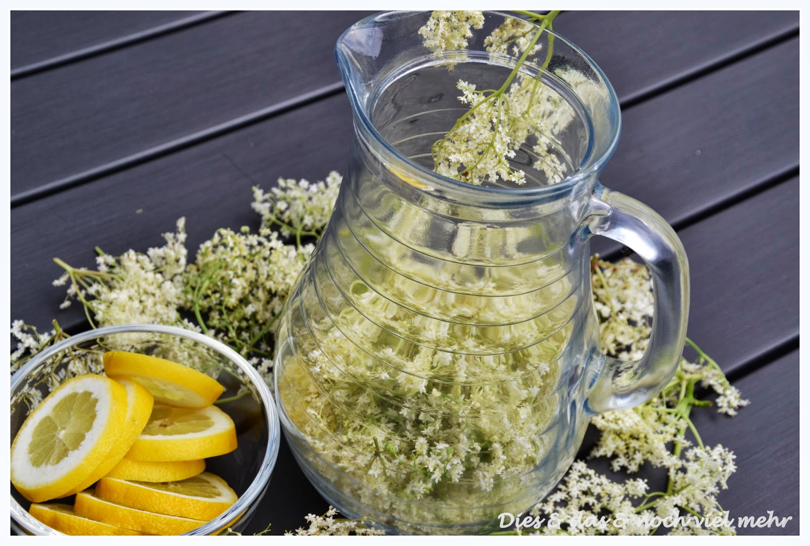 Donnerknispelwunderkiste: Holunderblüten-Gelee