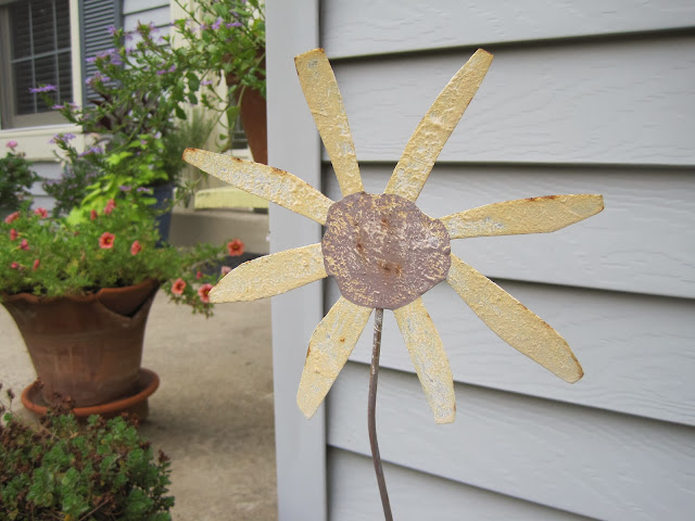 In and Out of My Garden: Garden Ornaments