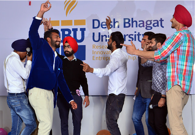 Desh Bhagat University - Best B.Com College in Punjab