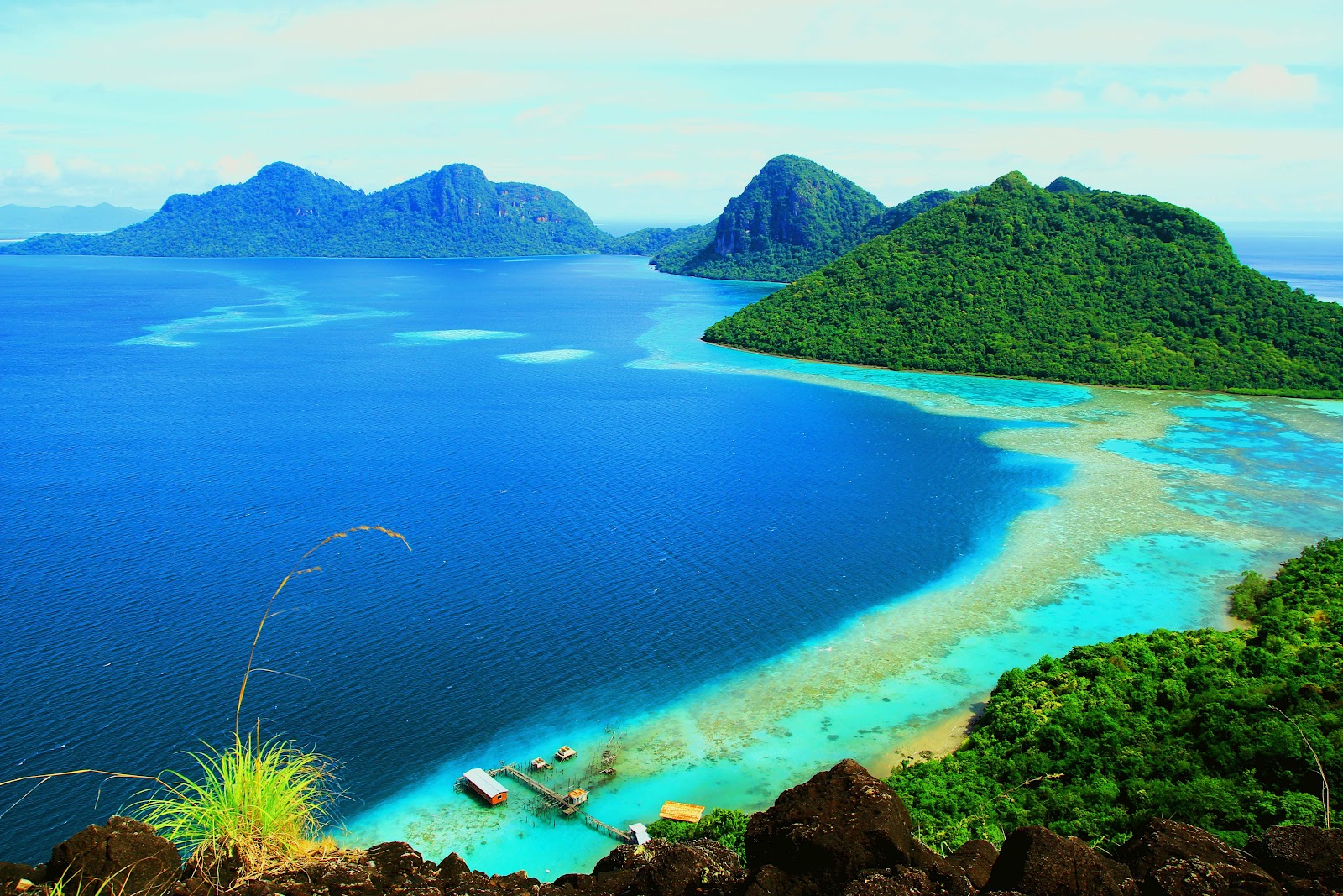 Pulau Padar Labuan Bajo Cliff Views