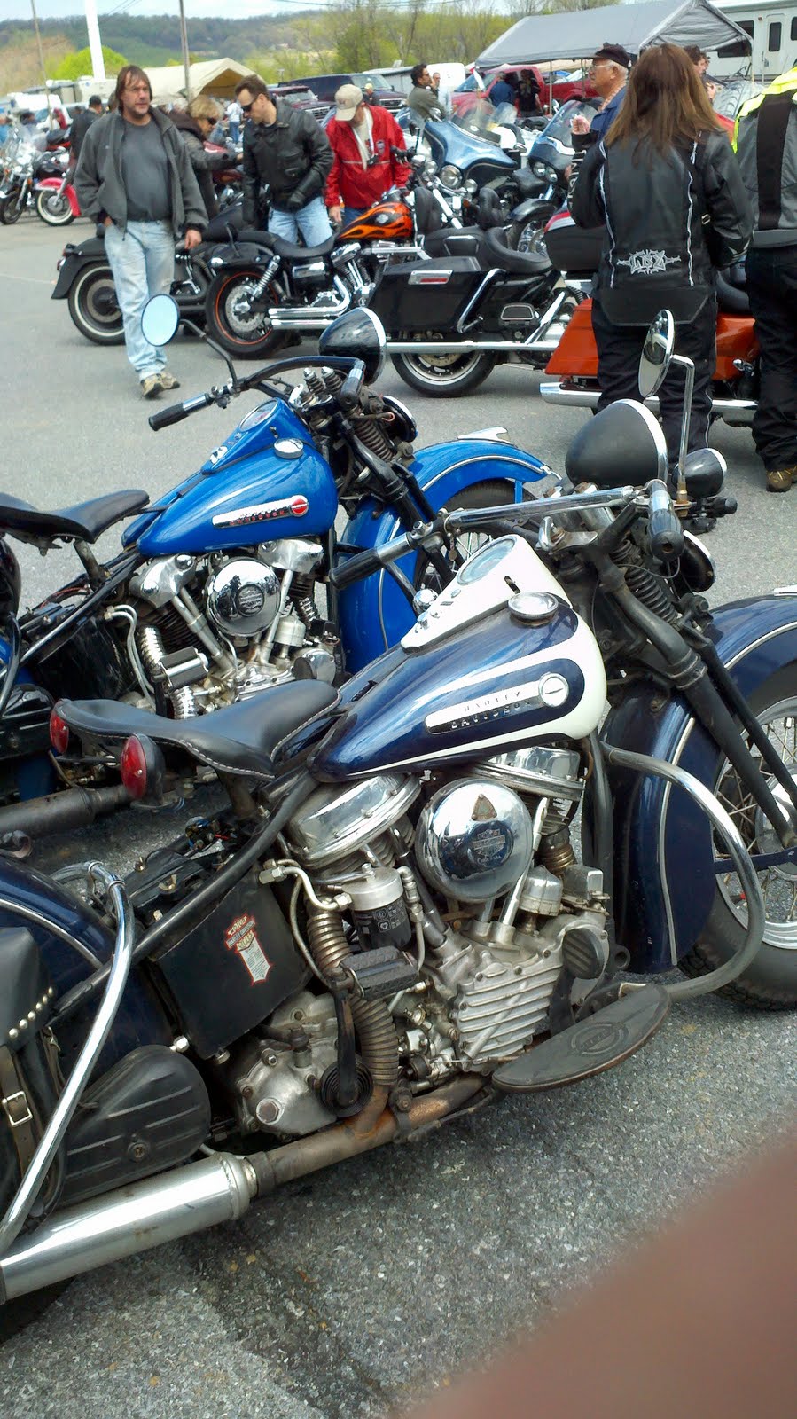 BIKERS,HIPPIES AND TATTOOED FREAKS Oley Pa. Antique Swap meet