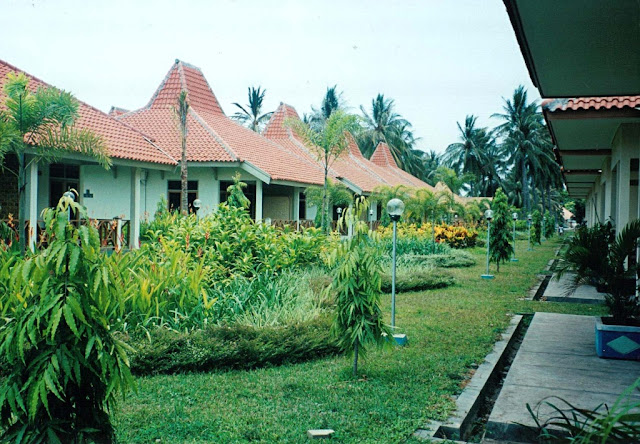 Hotel Papin Inn Pantai Pasir Putih Situbondo Jatim Hotel Papin Inn Pantai Pasir Putih Situbondo Jatim
