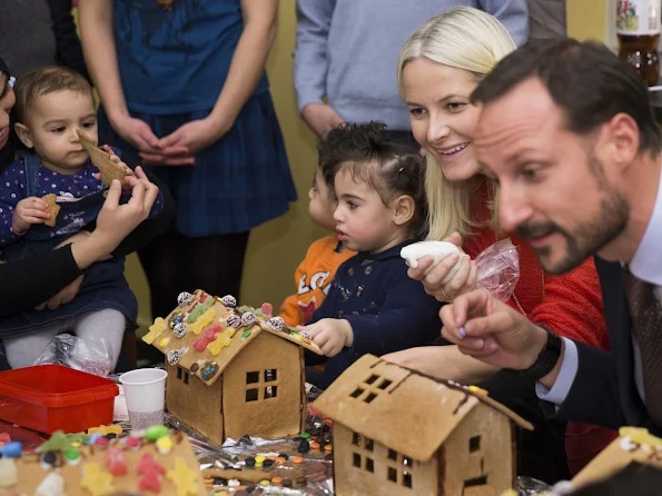 Crown Prince Haakon and Crown Princess Mette Marit of Norway visited the Dikemark refugee reception centre