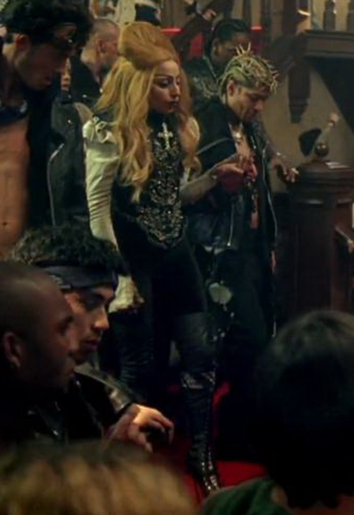 lady gaga judas video makeup. girlfriend lady gaga judas