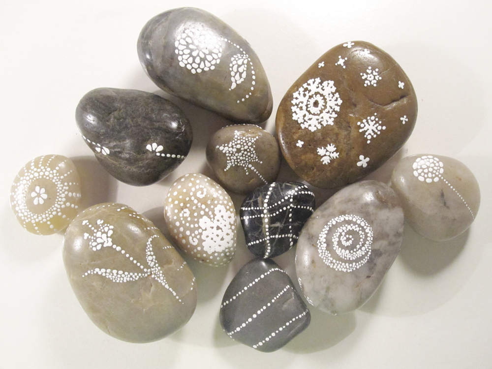 Painted Lace Rocks Tutorial Behind