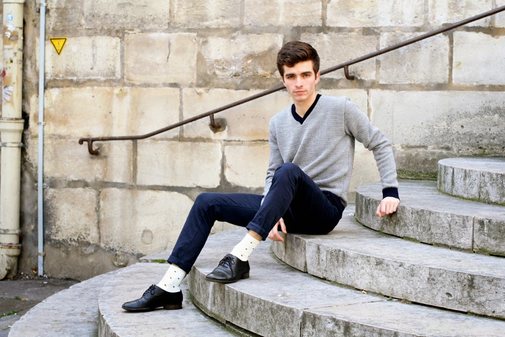 HOALEN-pull-Acne-Studios-Manteau-laine-Chino-marine_Richelieu-clou_Martin-Margiela-édition-limite_Pullin-chaussettes-pois-étole-aztèque_BLOG-MODE-HOMME-Mensfashion-Style-Preppy-Paris-Dandy2