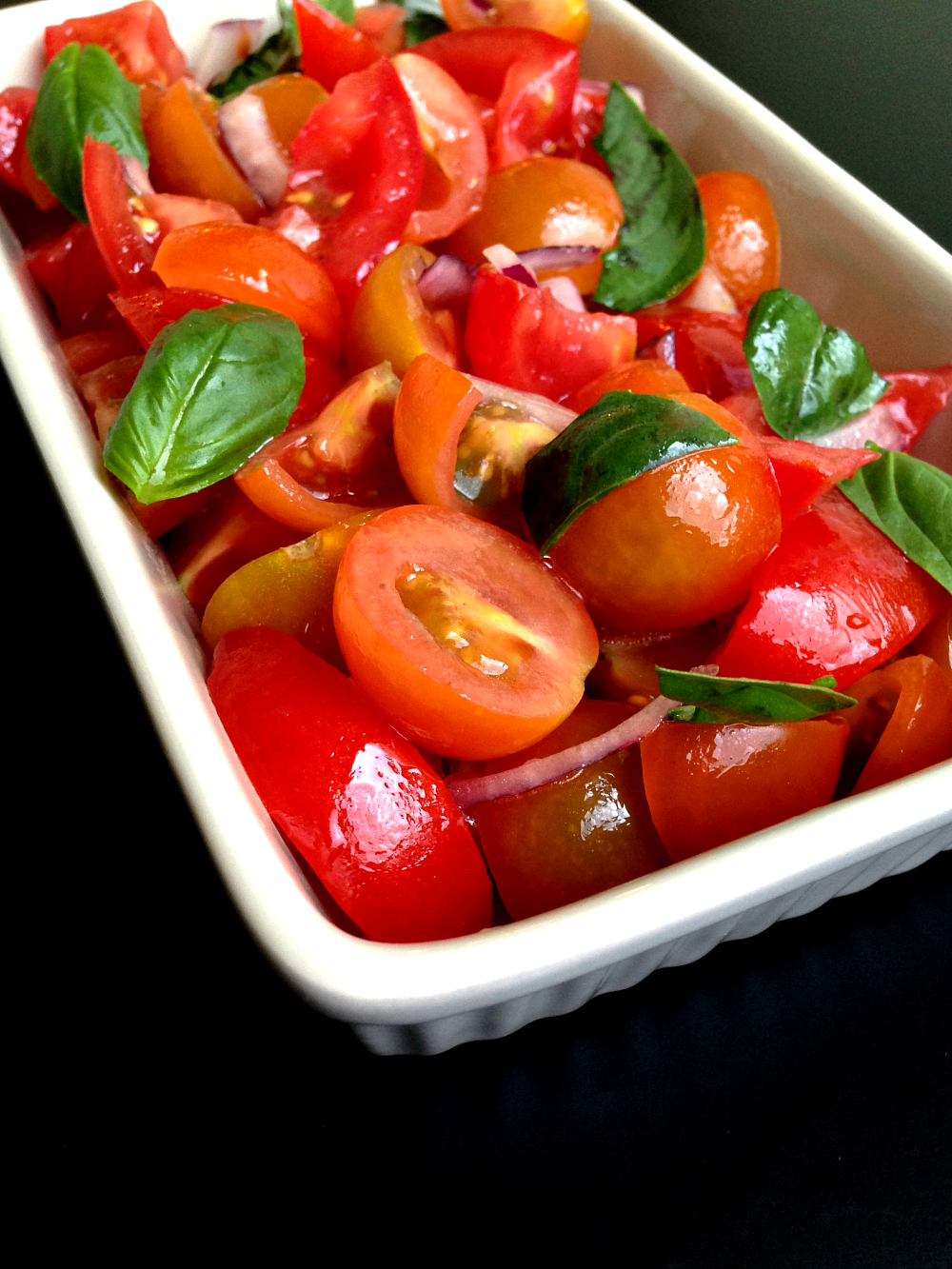 Little Tiger: frischer Tomatensalat mit Zitronendressing