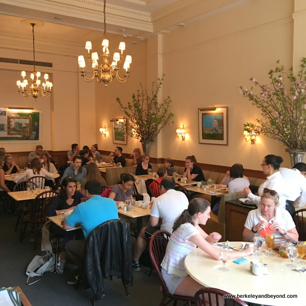 dining room at Sarabeth's Upper East Side in NYC dining room at Sarabeth's Upper East Side in NYC