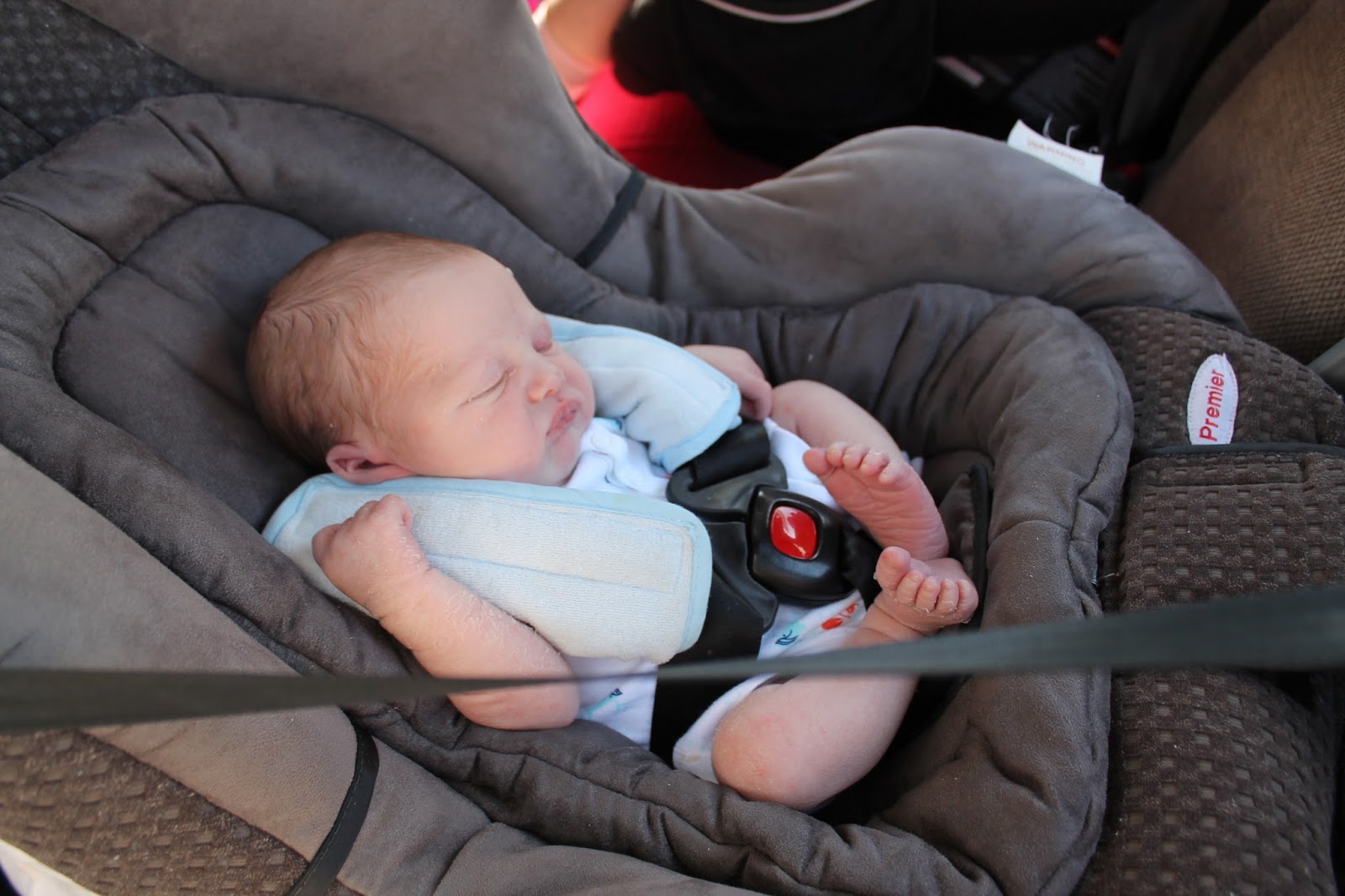 my baby hates the car