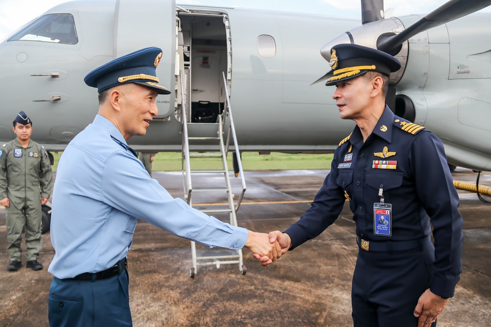 THAIDEFENSENEWS กองบิน ๗ ต้อนรับคณะผู้บัญชาการทหารอากาศจีน