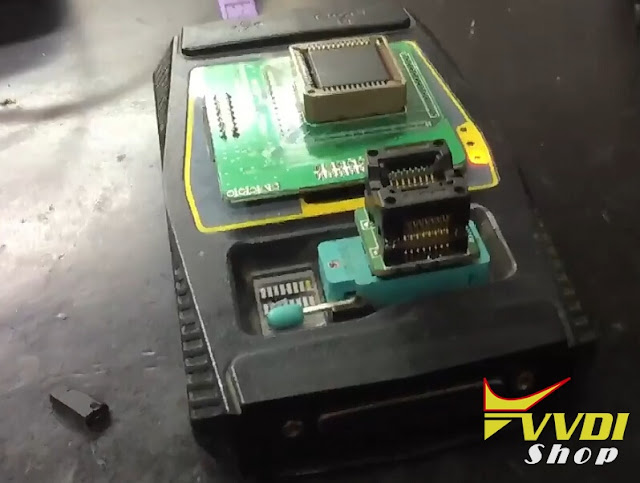 vvdi-prog-Megane-MC68HC05-2