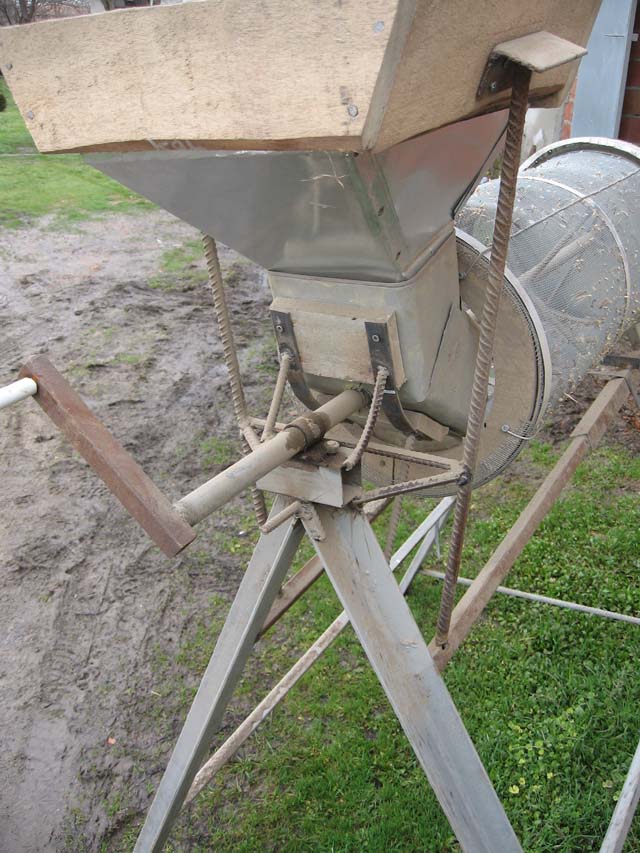 günün ardından: Ev yapımı tohum eleme makinası