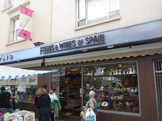 Tienda "García" de productos españoles, situada en el Mercado de Portobello en Notting Hill.