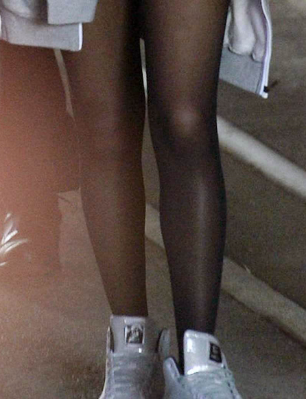 Celebrity Legs And Feet In Tights Selena Gomez`s Legs And Feet In 