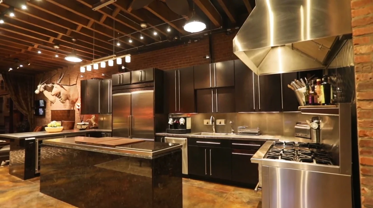 Interior Design Tour vs. Amazing Jersey City Home Loft Redone to the Highest Quality