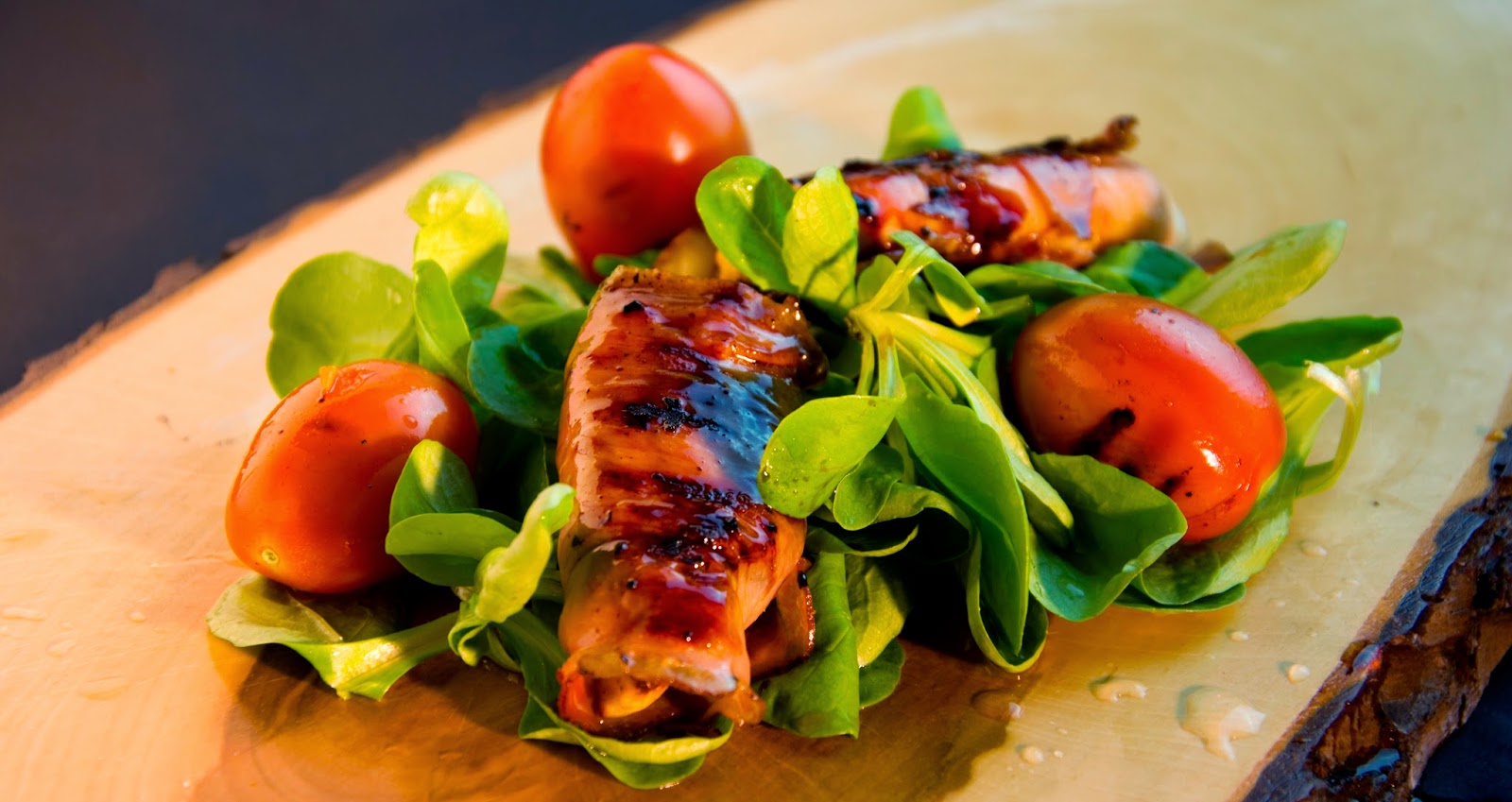 Welcome to Felbi&amp;#39;s Kitchen: Halloumi im Speckmantel auf Vogerlsalat