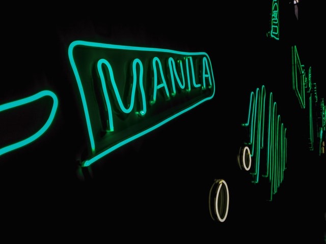 Manila neon sign