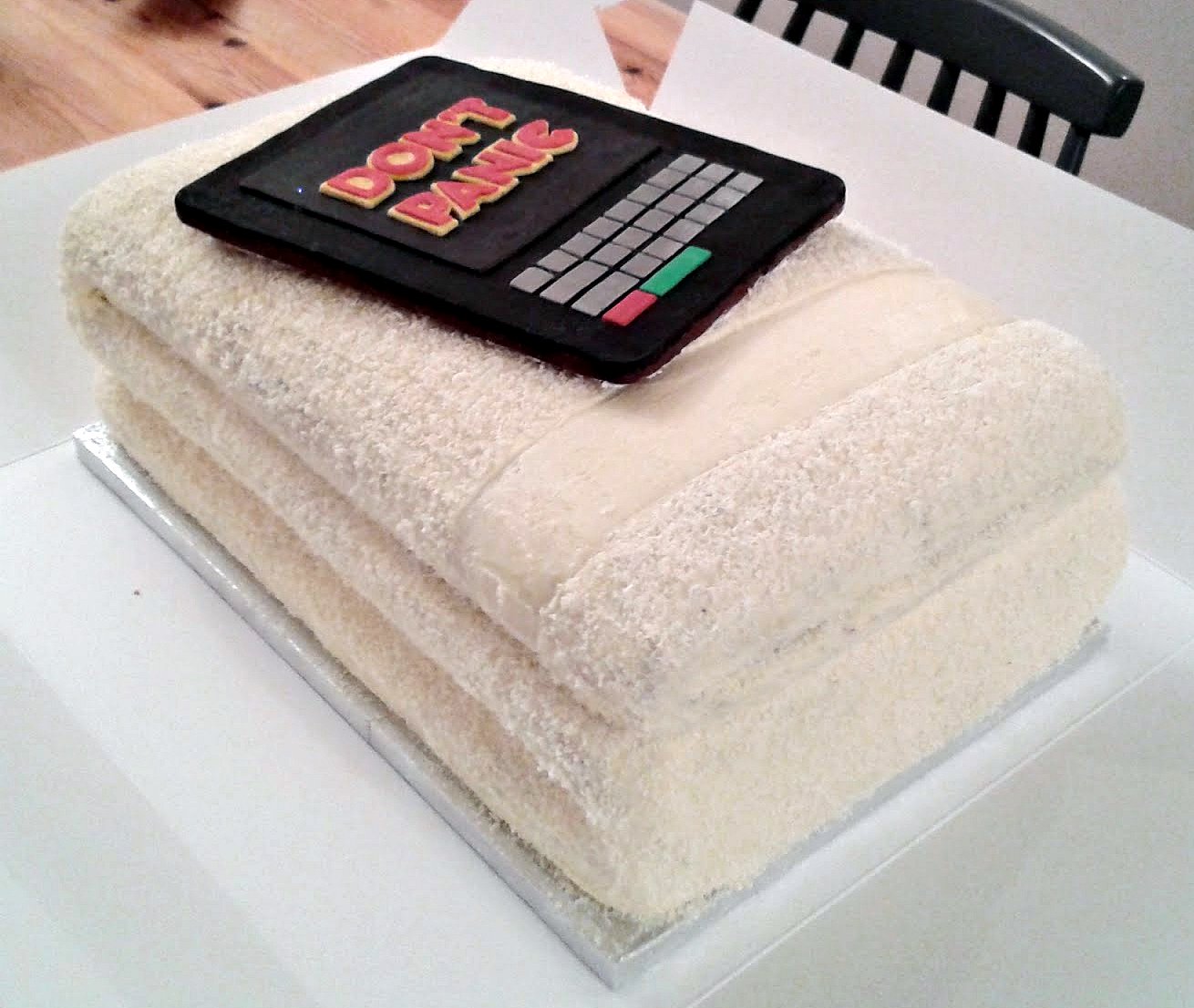 I Dream in Icing Hitchhiker's Guide Cake