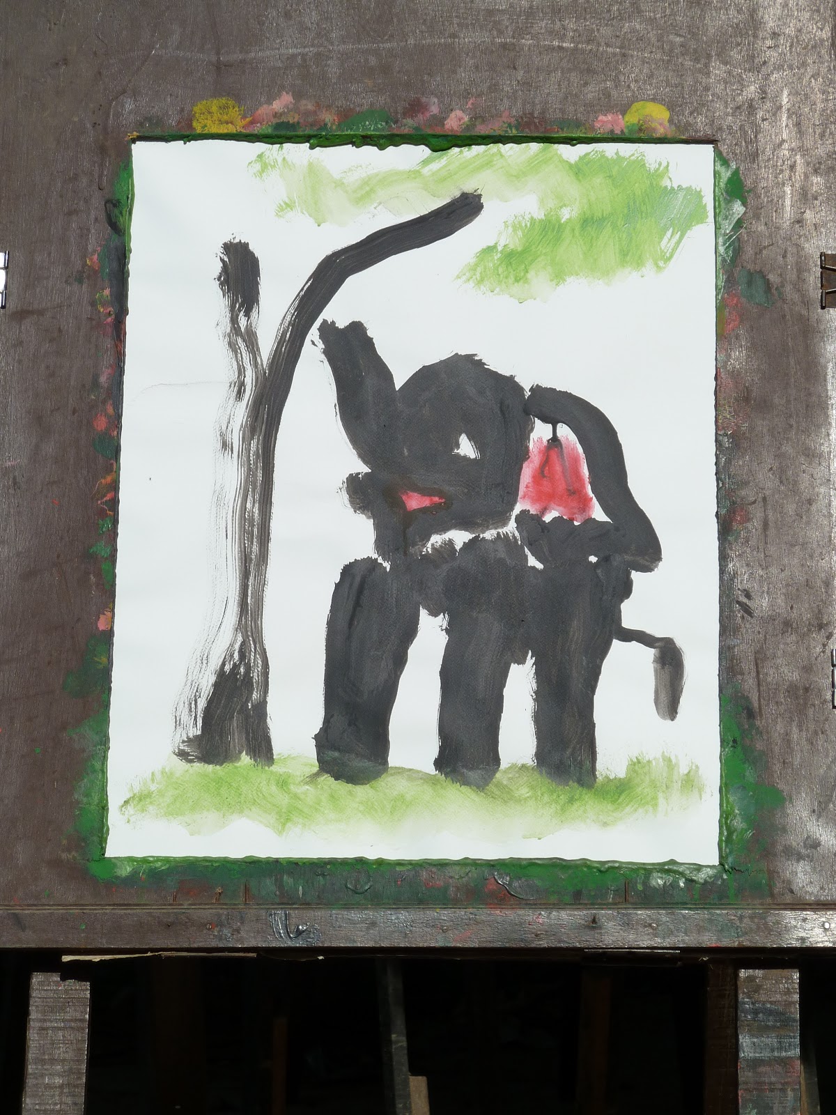 Around The World The elephant that does self portraits that sell for £