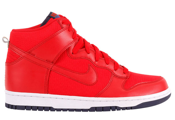 Sole Exclusive: Nike Dunk High âUSABâ â University Red