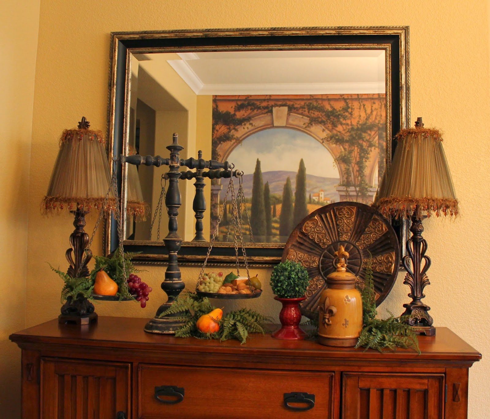 Southern Seazons: Dining room buffet and closet update