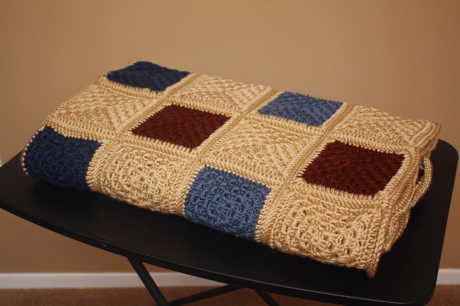 Jamie Lynne ~ Craft Guru: Blue and Brown Granny Square Afghan Finished!!